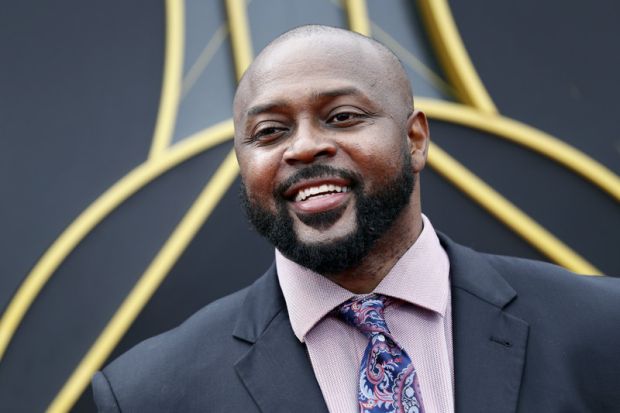 Грант љут још од књиге Џорданова правила, а после Последњег плеса каже: Играчи су умели да одговоре Мајклу, али то се не објављује